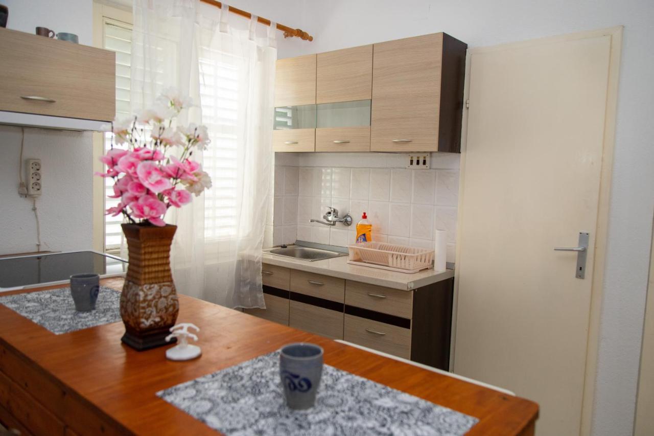 Apartman Irina เทรบินเย ภายนอก รูปภาพ